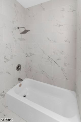 101 Garside St, Newark City, NJ 07104