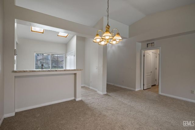 11012 Snowcreek Falls Avenue, Bakersfield, CA 93312