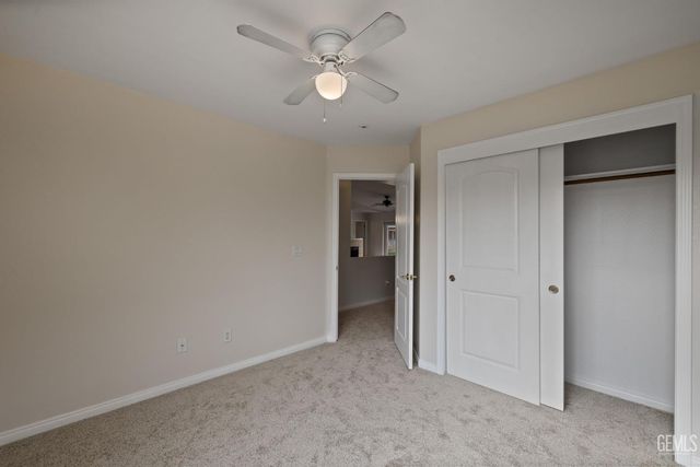 11012 Snowcreek Falls Avenue, Bakersfield, CA 93312