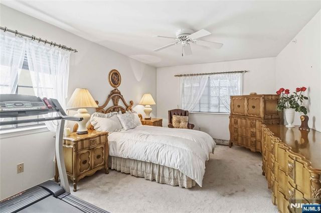 1306 Faulkner Court, Mahwah, NJ 07430