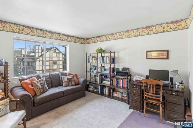 1306 Faulkner Court, Mahwah, NJ 07430