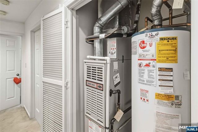 1306 Faulkner Court, Mahwah, NJ 07430