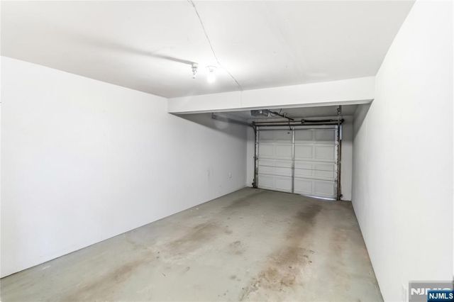 1306 Faulkner Court, Mahwah, NJ 07430