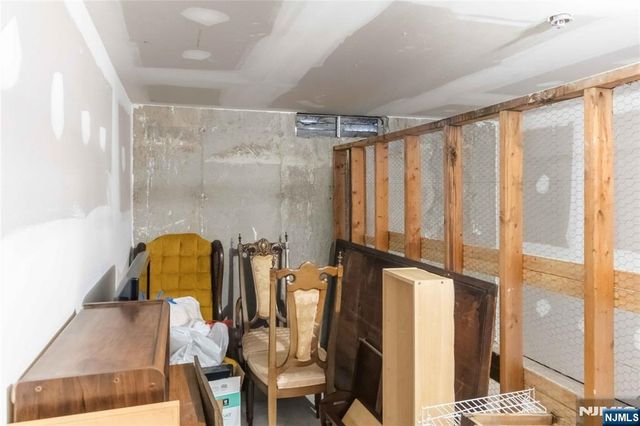 1306 Faulkner Court, Mahwah, NJ 07430