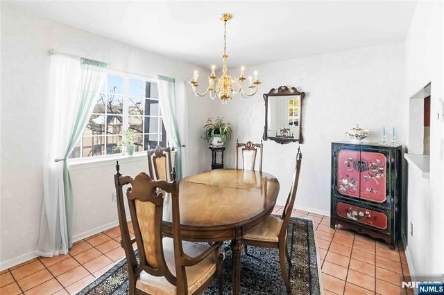 1306 Faulkner Court, Mahwah, NJ 07430