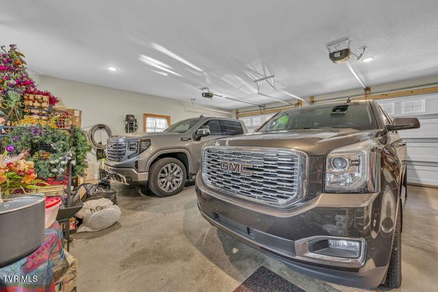 625 Heaton Creek Road, Roan Mountain, TN 37687