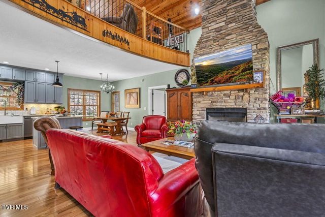 625 Heaton Creek Road, Roan Mountain, TN 37687