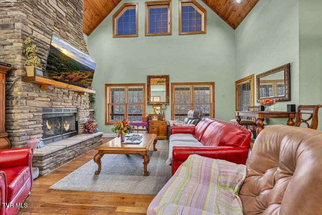 625 Heaton Creek Road, Roan Mountain, TN 37687