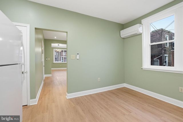 5604 2ND ST, Philadelphia, PA 19120