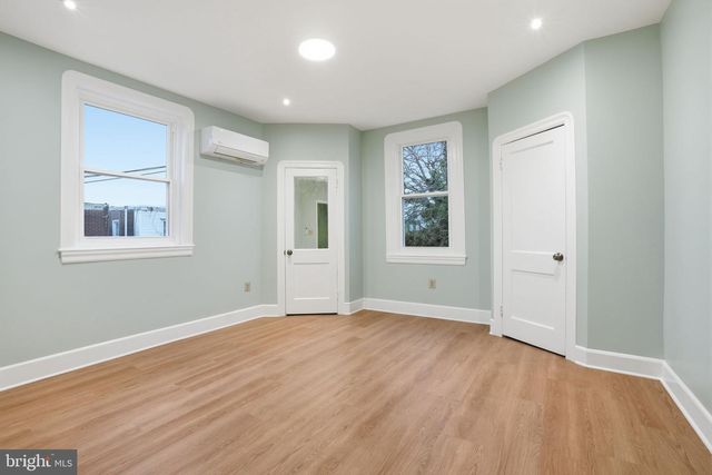 5604 2ND ST, Philadelphia, PA 19120