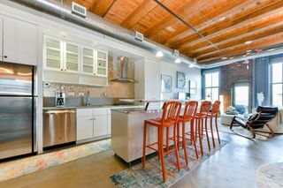 35 Channel Center St 206, Boston, MA 02210