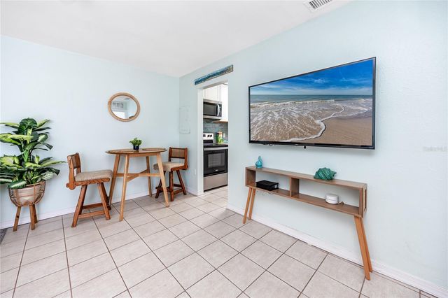 159 MEDALLION BOULEVARD H, Madeira Beach, FL 33708