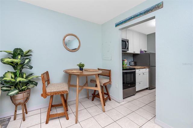 159 MEDALLION BOULEVARD H, Madeira Beach, FL 33708