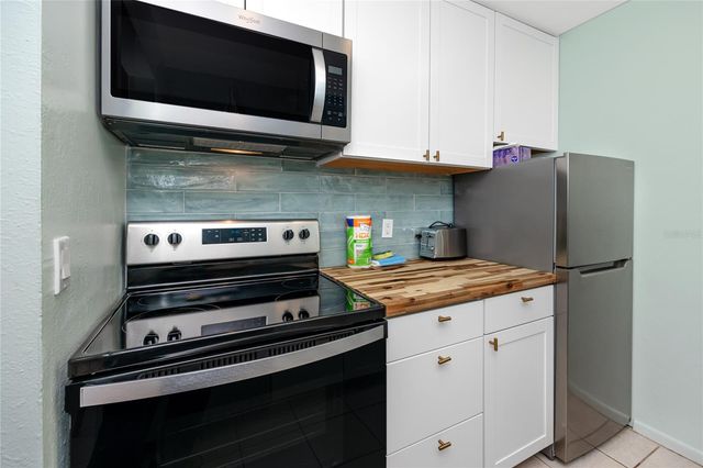 159 MEDALLION BOULEVARD H, Madeira Beach, FL 33708