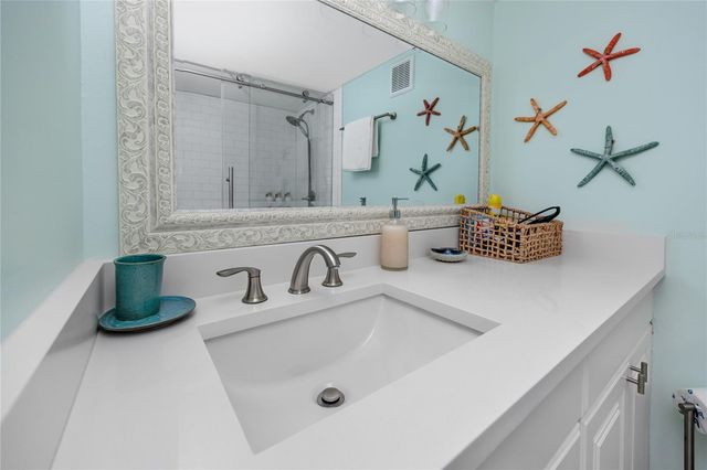 159 MEDALLION BOULEVARD H, Madeira Beach, FL 33708