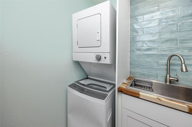 159 MEDALLION BOULEVARD H, Madeira Beach, FL 33708