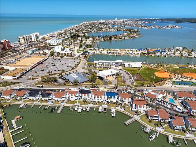 159 MEDALLION BOULEVARD H, Madeira Beach, FL 33708