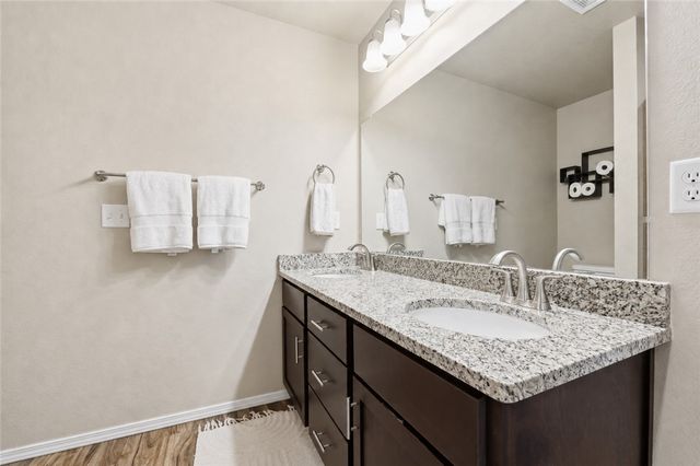 2200 Brown Bear Lane, Gentry, AR 72734