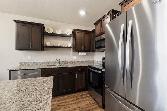 2200 Brown Bear Lane, Gentry, AR 72734