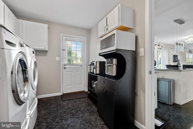 12 PROSPECT DR, Sinking Spring, PA 19608