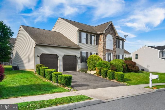 12 PROSPECT DR, Sinking Spring, PA 19608
