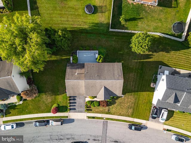 12 PROSPECT DR, Sinking Spring, PA 19608