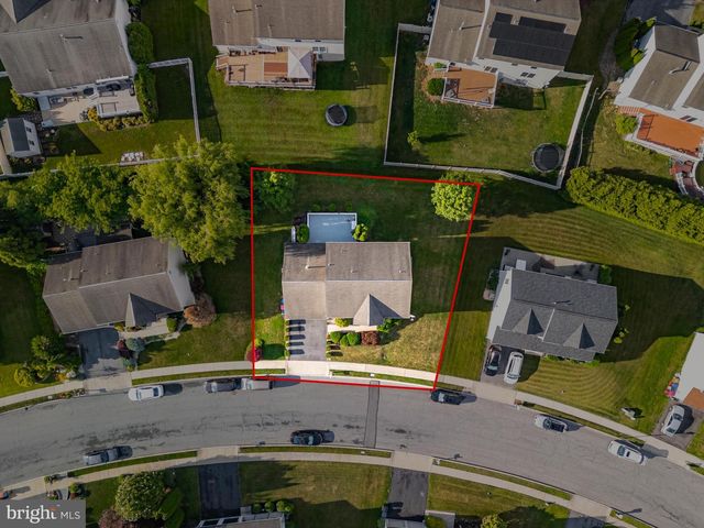 12 PROSPECT DR, Sinking Spring, PA 19608