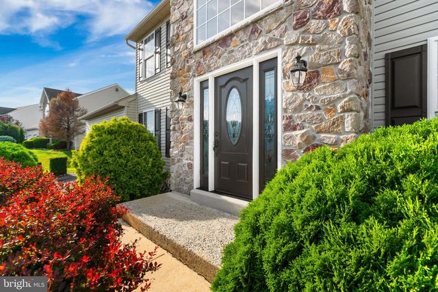 12 PROSPECT DR, Sinking Spring, PA 19608