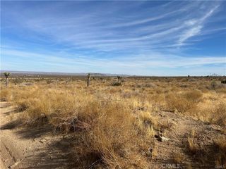8 Fort Tejon Road, Llano, CA 93544