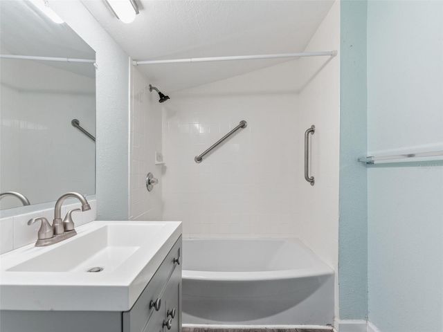 8311 N 9TH STREET, Tampa, FL 33604