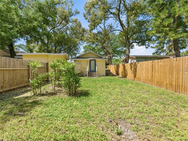 8311 N 9TH STREET, Tampa, FL 33604