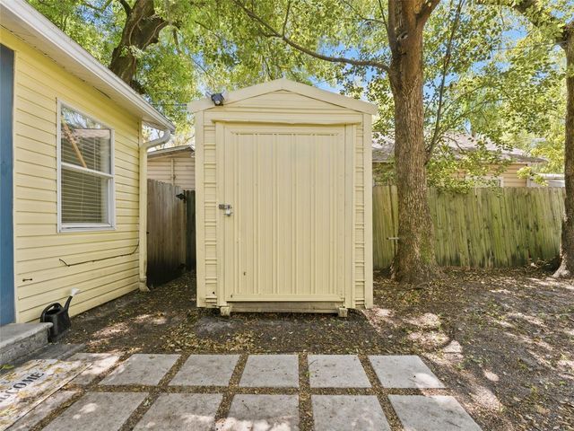 8311 N 9TH STREET, Tampa, FL 33604