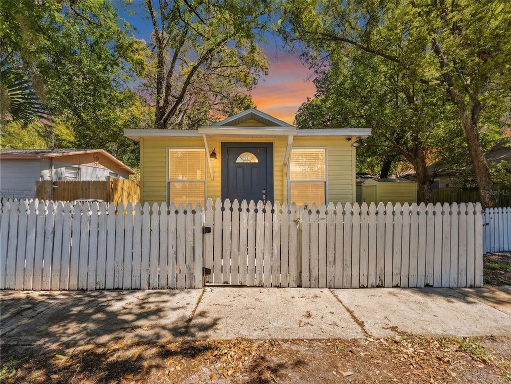 Image 2 of property listing at 8311 N 9TH STREET, Tampa, FL 33604