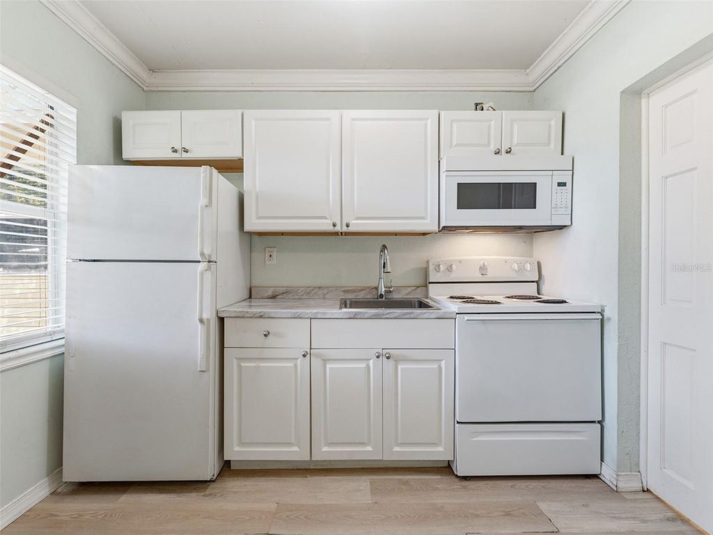 Image 25 of property listing at 8311 N 9TH STREET, Tampa, FL 33604