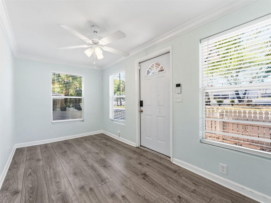 Image 6 of property listing at 8311 N 9TH STREET, Tampa, FL 33604