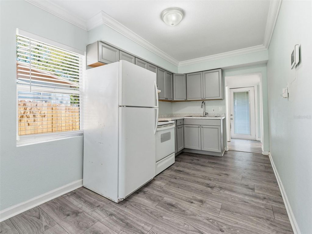 Image 9 of property listing at 8311 N 9TH STREET, Tampa, FL 33604