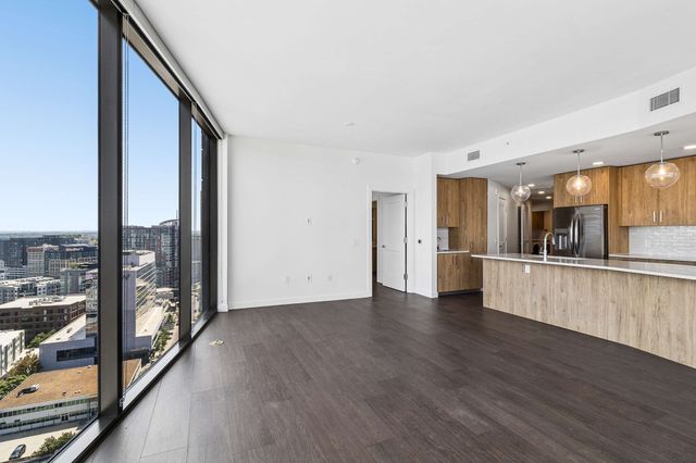 1212 Demonbreun St Apt 1613, Nashville, TN 37203