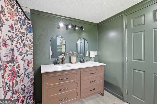 5525 Sandy Cross Road, Carnesville, GA 30521