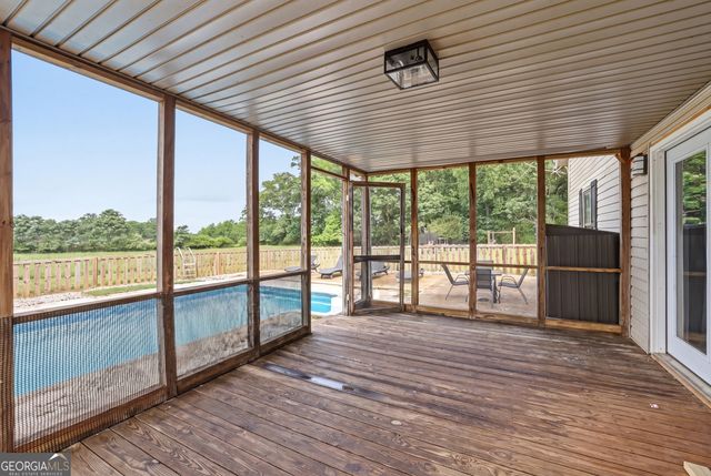 5525 Sandy Cross Road, Carnesville, GA 30521