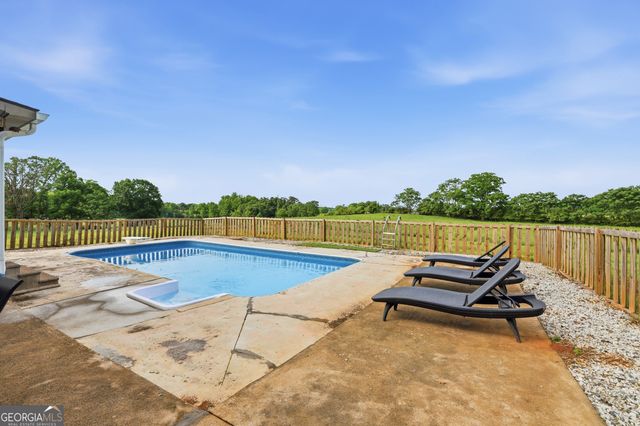 5525 Sandy Cross Road, Carnesville, GA 30521