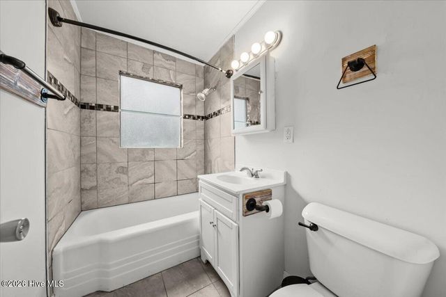 210 Brookwood Avenue, Fayetteville, NC 28301