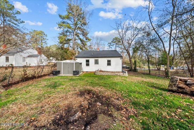 210 Brookwood Avenue, Fayetteville, NC 28301