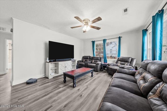 210 Brookwood Avenue, Fayetteville, NC 28301