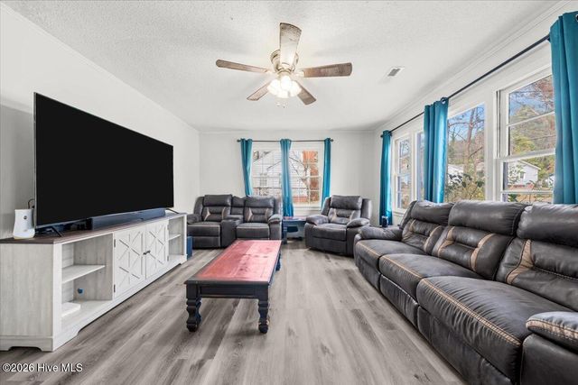 210 Brookwood Avenue, Fayetteville, NC 28301