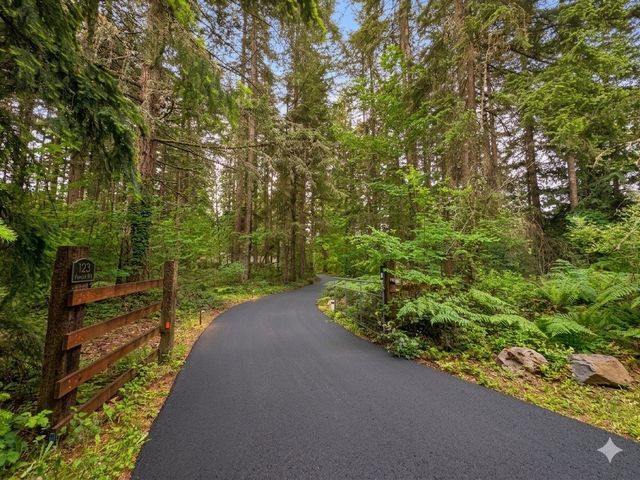 19214 Patterson Road E, Orting, WA 98360