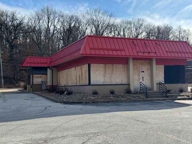 425 55TH Street, Moline, IL 61265