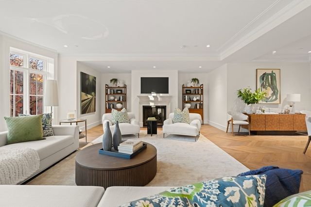 397 Commonwealth Avenue 2, Boston, MA 02215