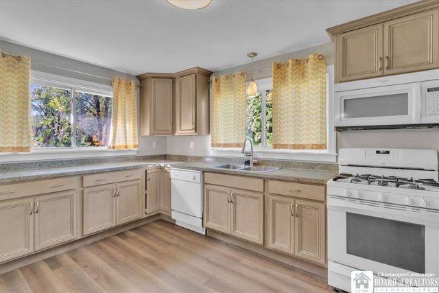 864 Ruie Road, North Tonawanda, NY 14120