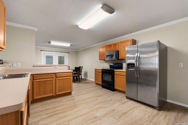 6011 Plumbago, San Antonio, TX 78218