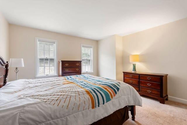 24 N Stone Mill Dr 1112, Dedham, MA 02026